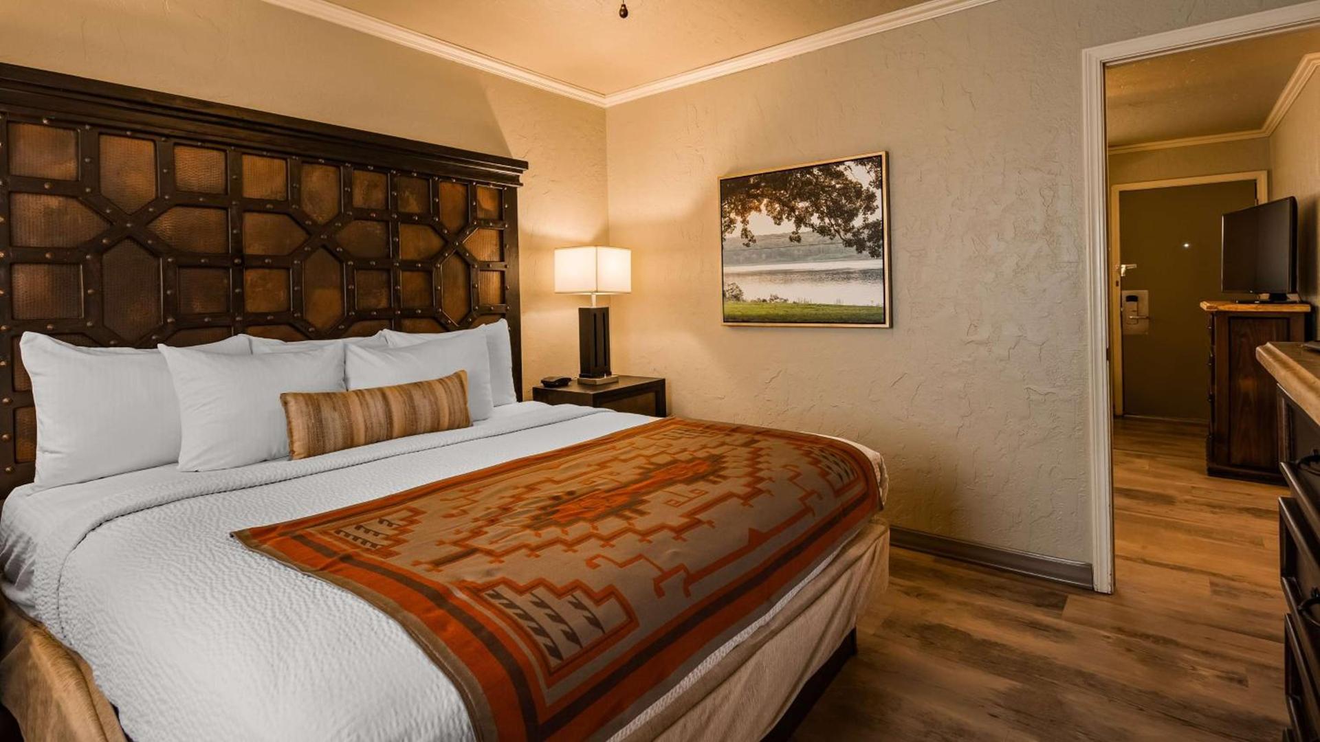 Best Western Plus Weatherford photo 6