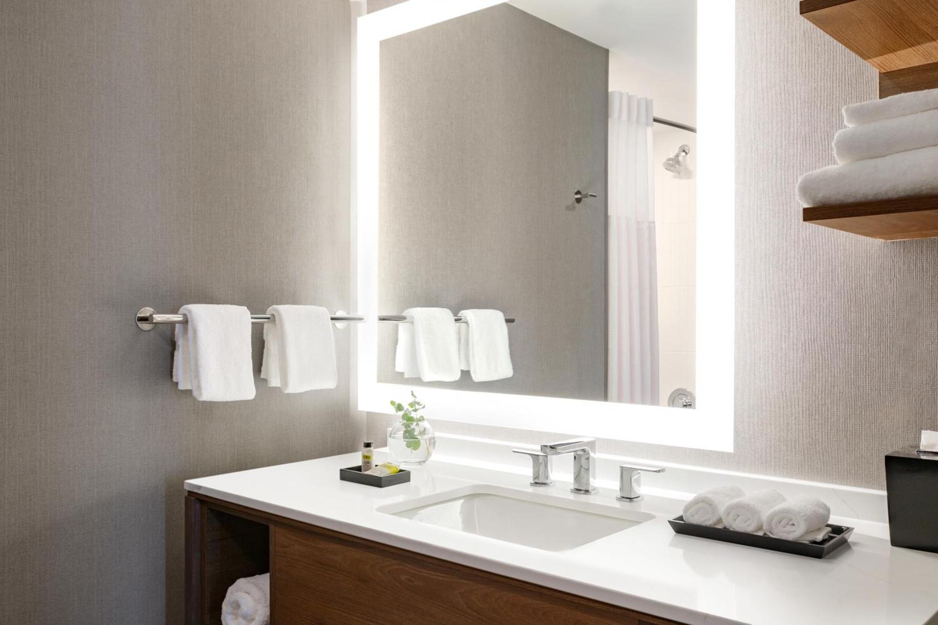 Staybridge Suites Rochester - Mayo Clinic Area by IHG photo 15