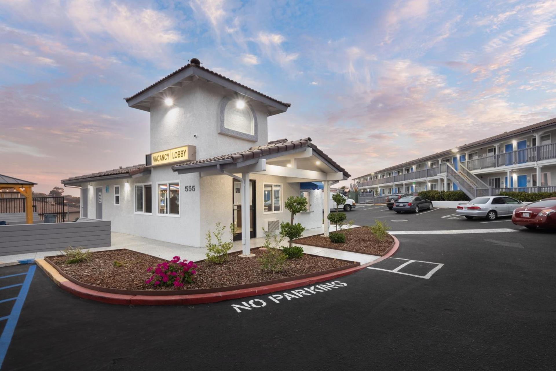 Days Inn by Wyndham Arroyo Grande Pismo Beach photo 3