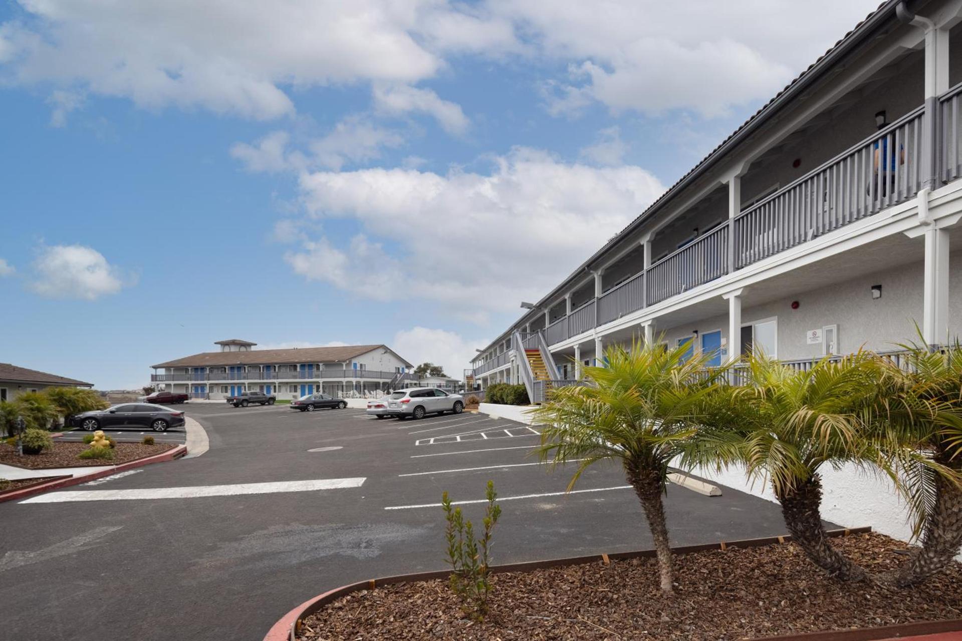 Days Inn by Wyndham Arroyo Grande Pismo Beach photo 26