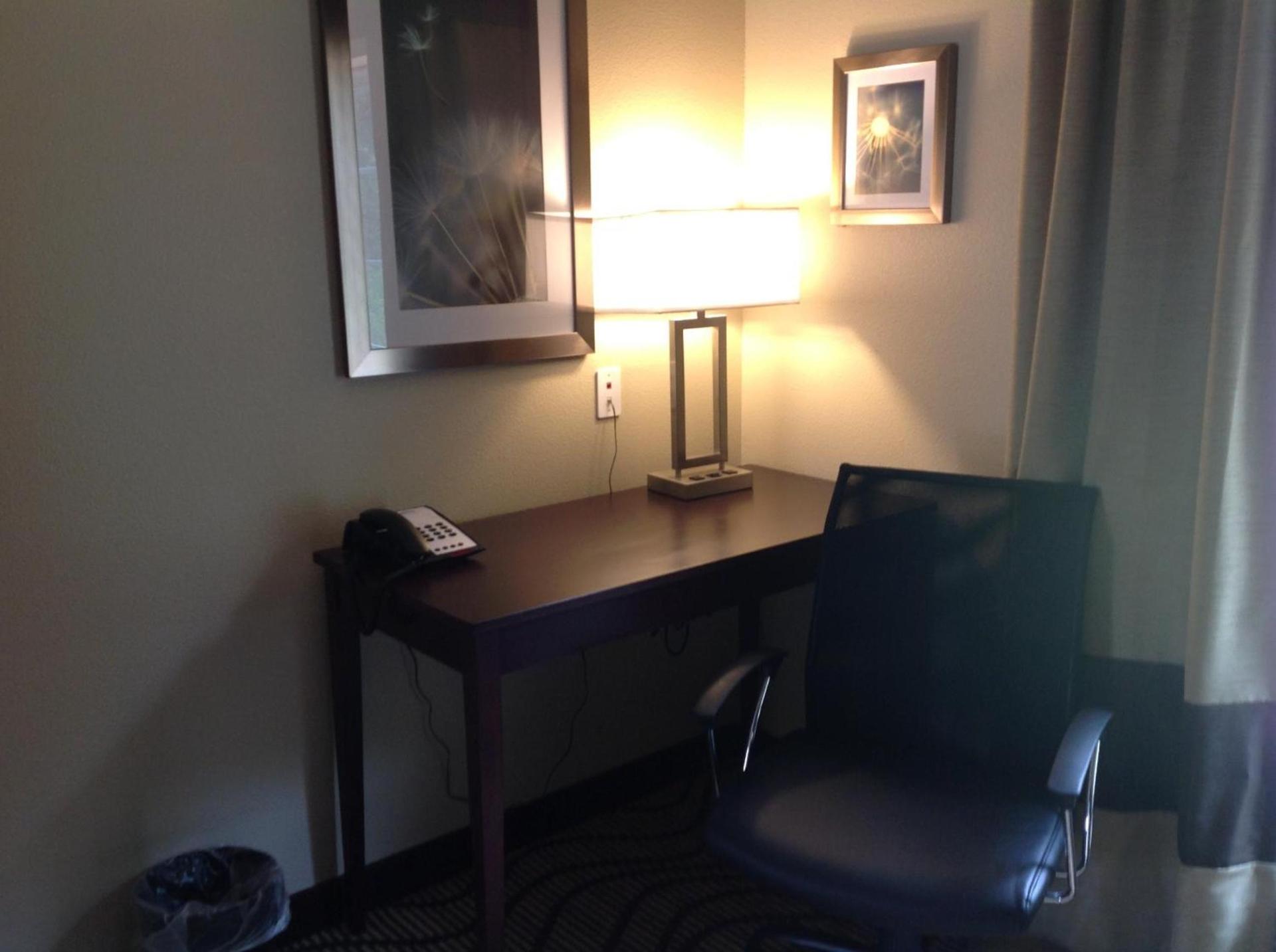 Executive Inn and Suites Jefferson photo 3