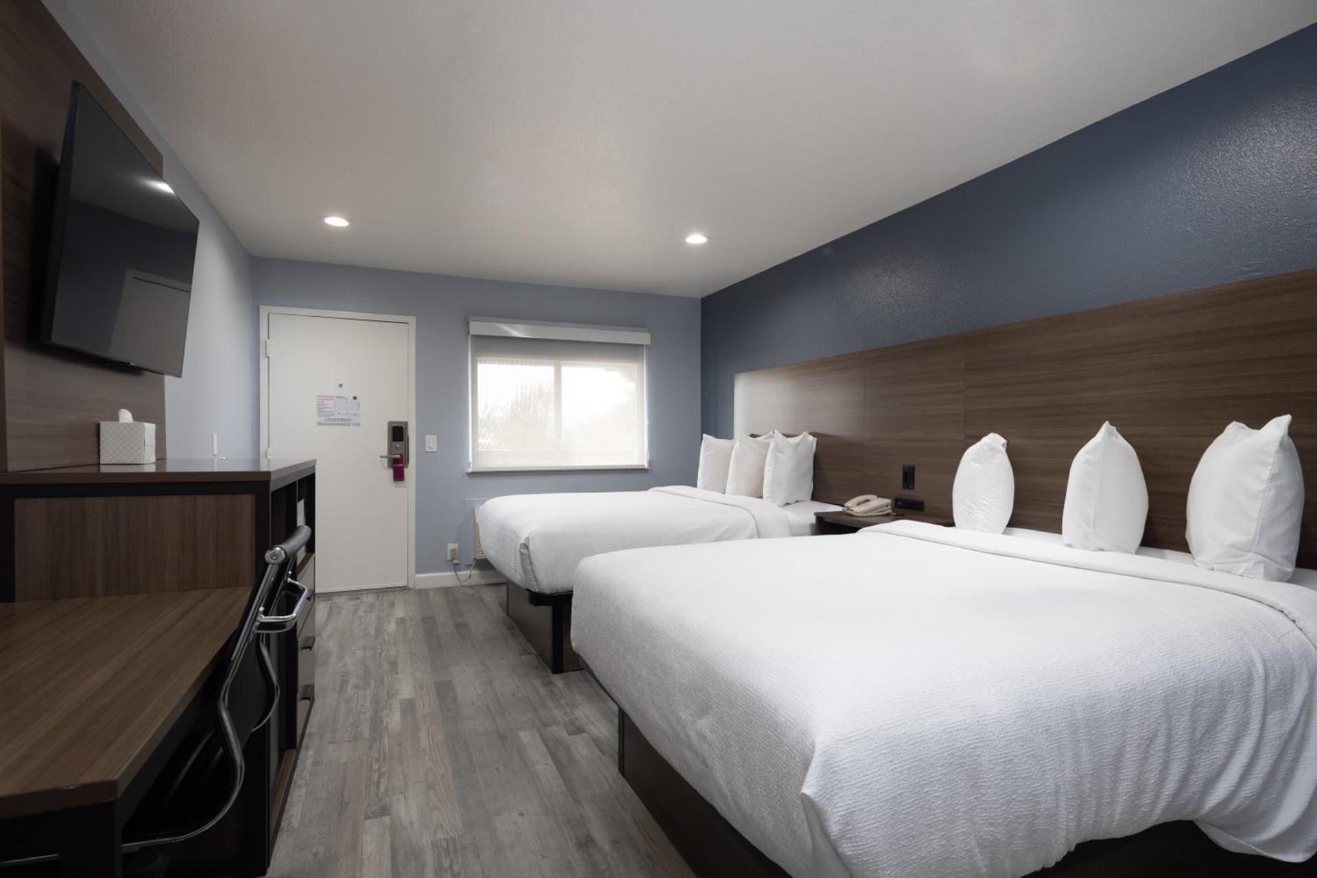Days Inn by Wyndham Arroyo Grande Pismo Beach photo 11