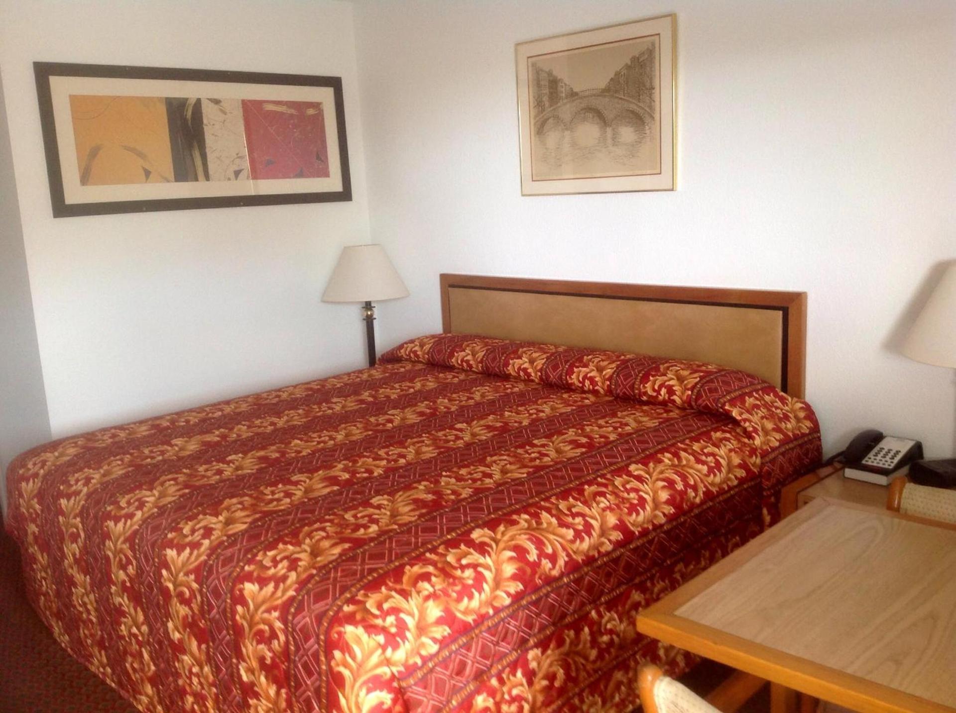 Hamilton Inn photo 5