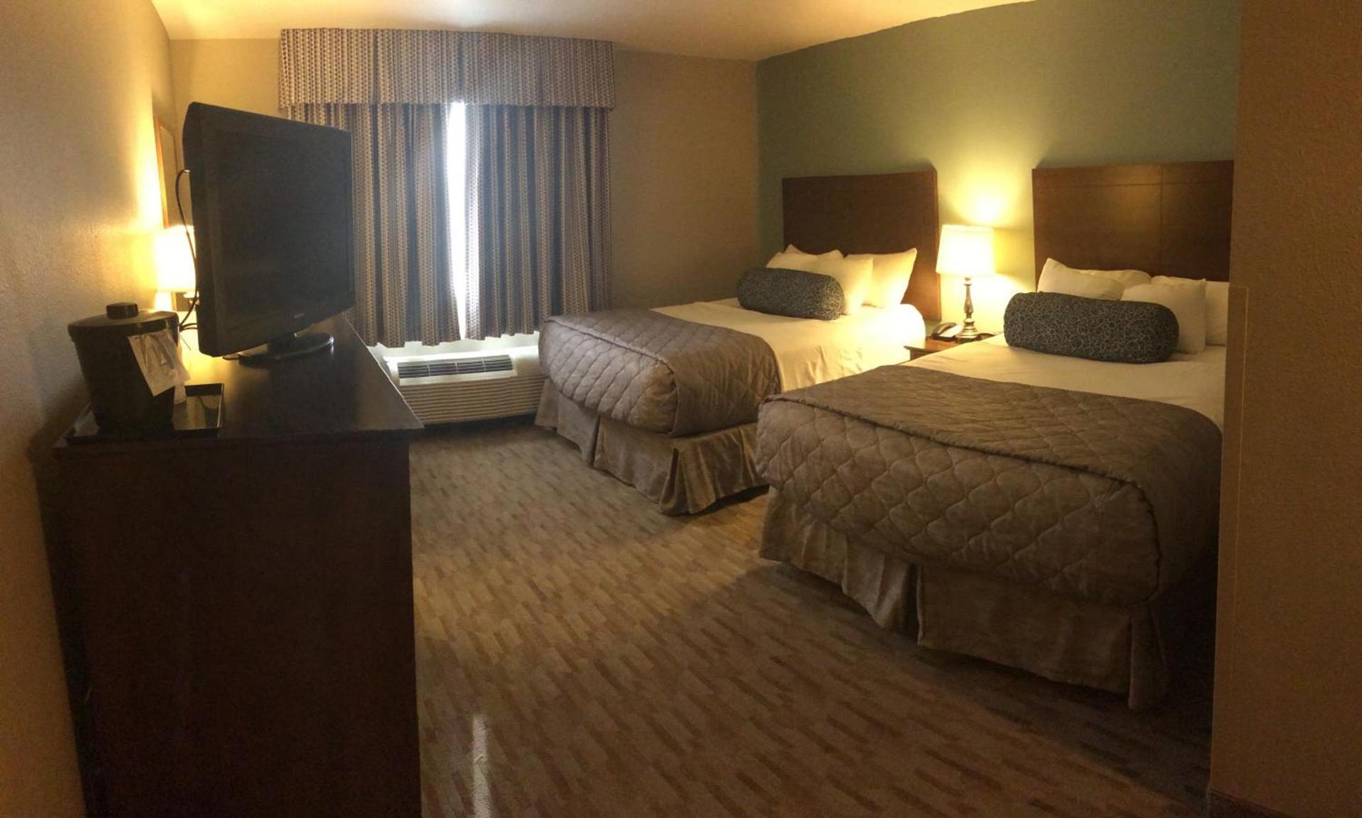 Baymont by Wyndham Minot photo 7