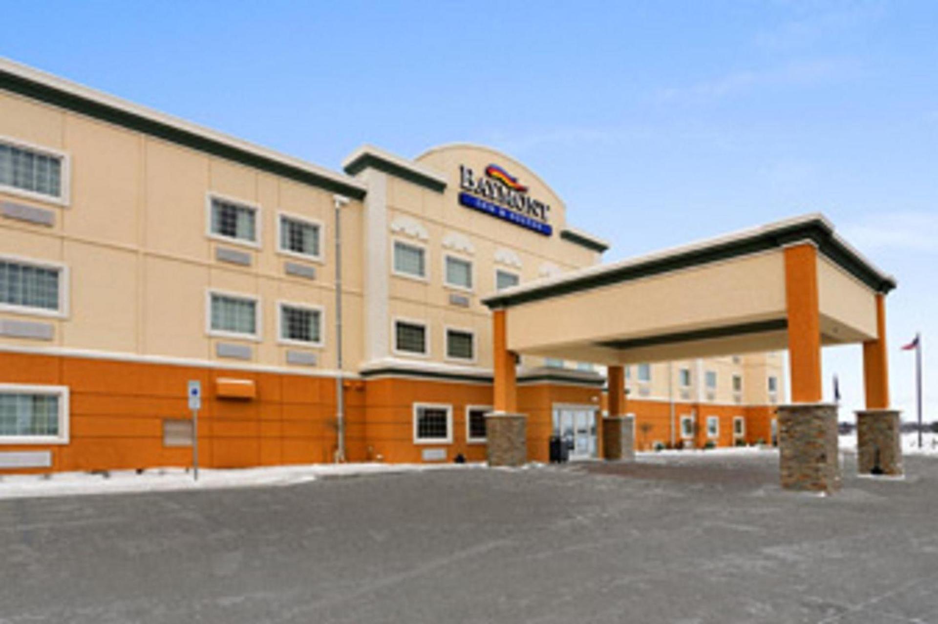 Baymont by Wyndham Minot photo 4