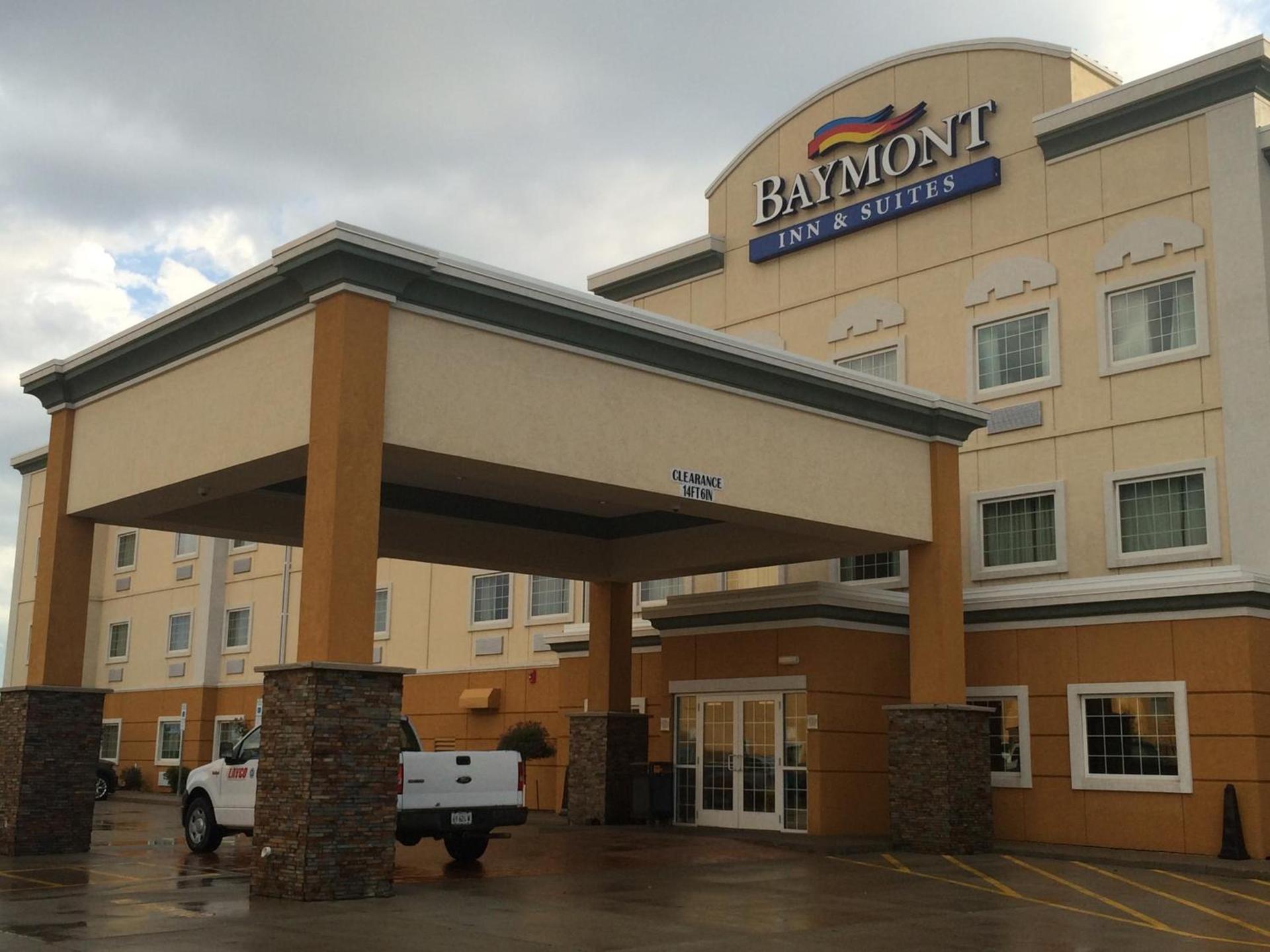 Baymont by Wyndham Minot photo 28