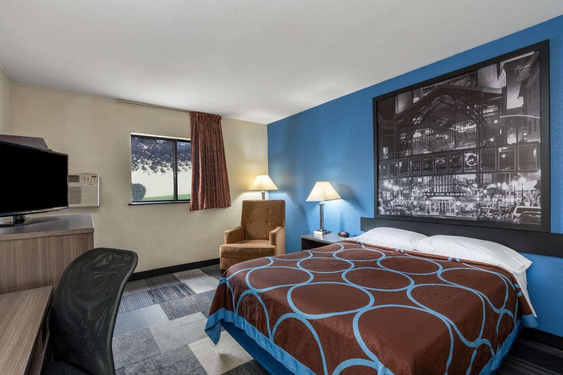 Super 8 by Wyndham Spokane Valley photo 8