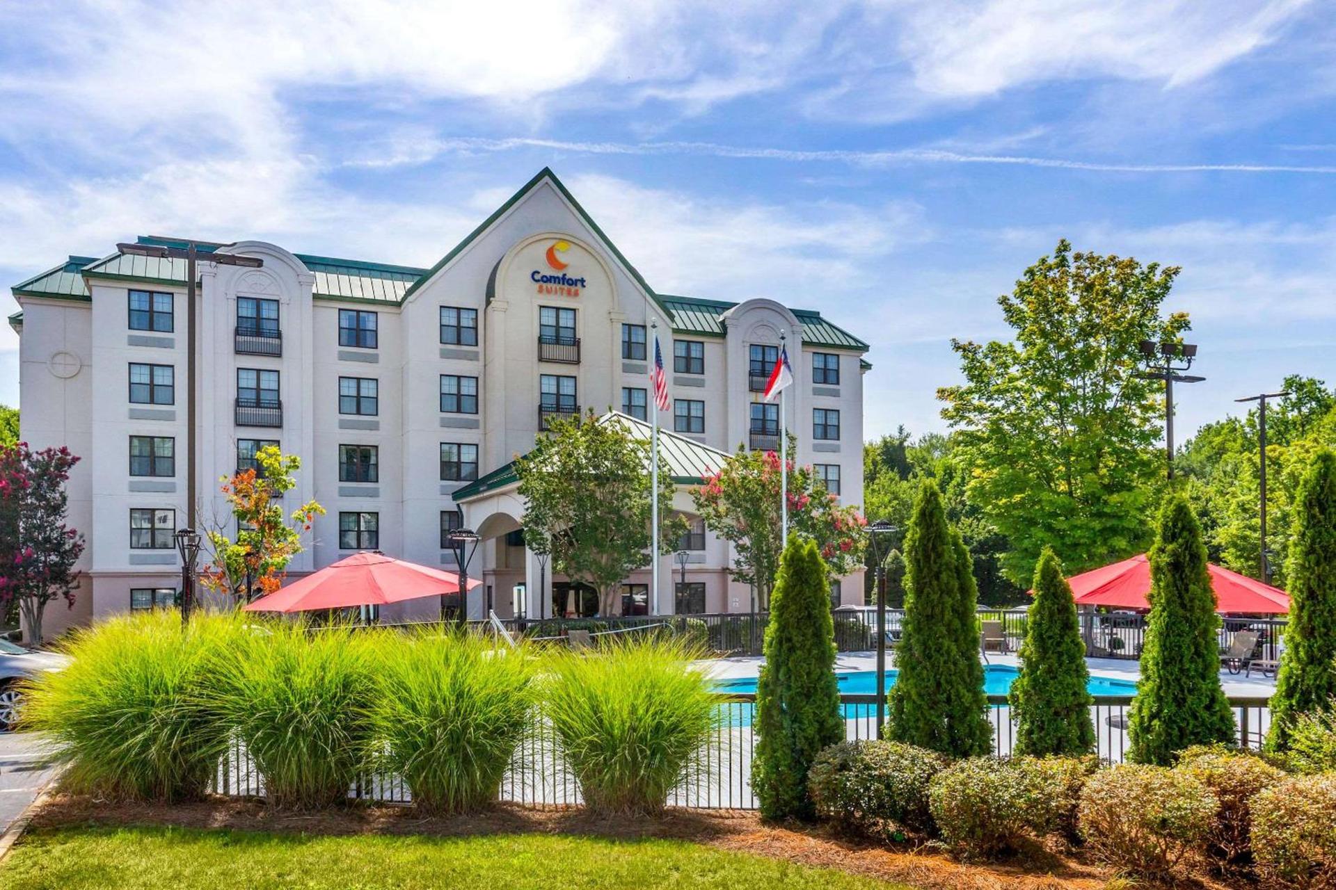 Comfort Suites Hanes Mall photo 2