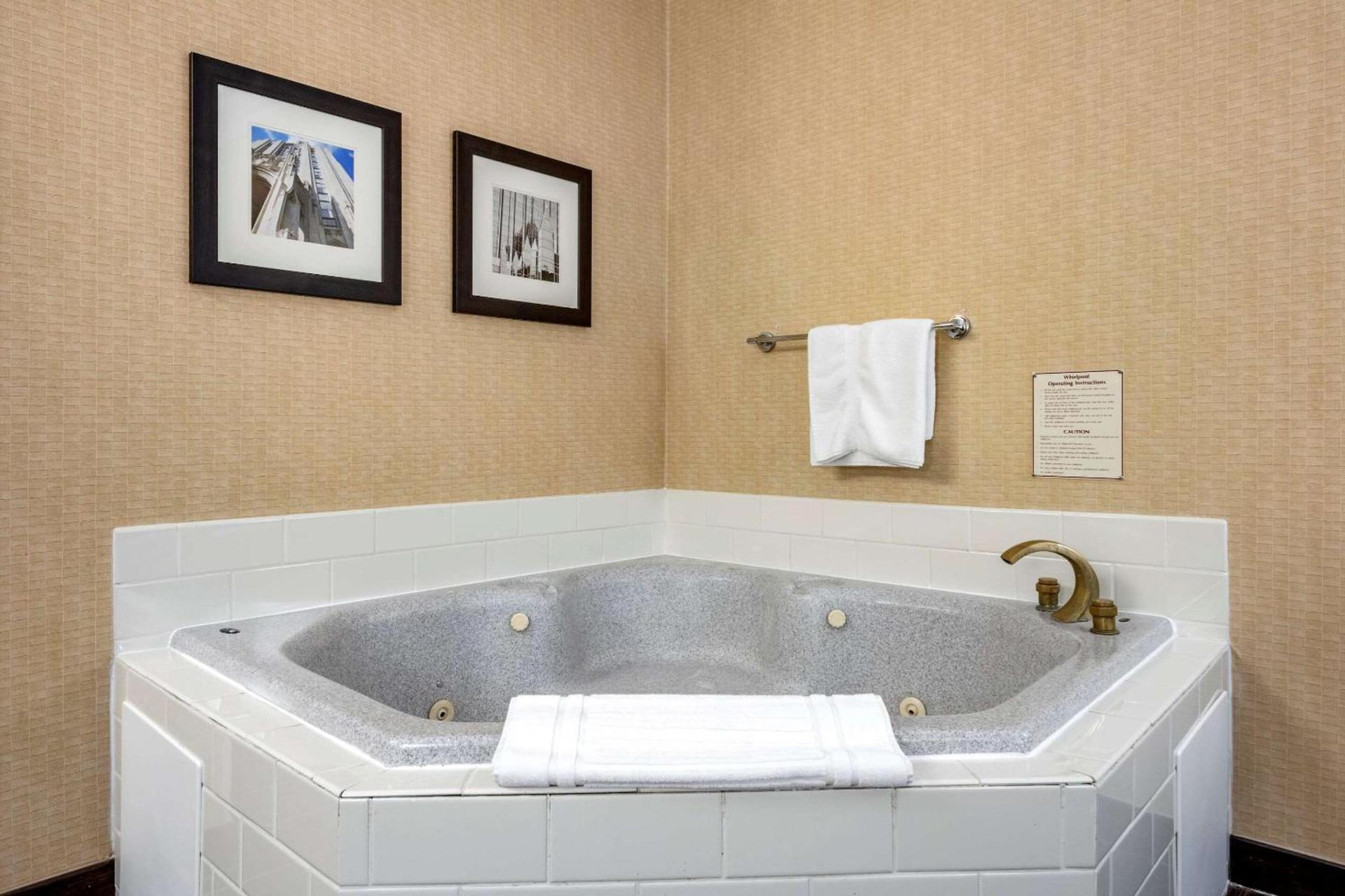 Comfort Inn Meadowlands photo 20