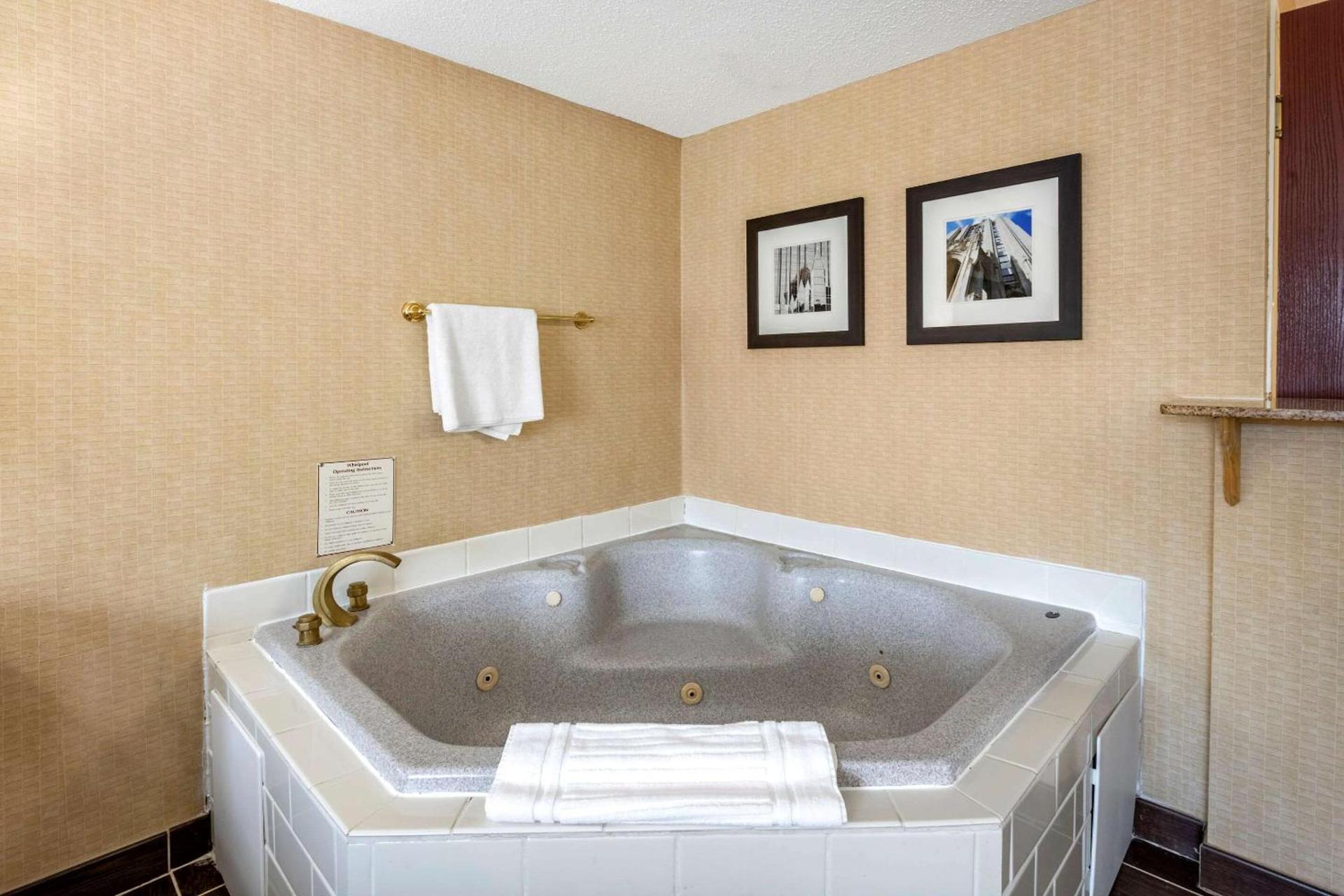 Comfort Inn Meadowlands photo 22