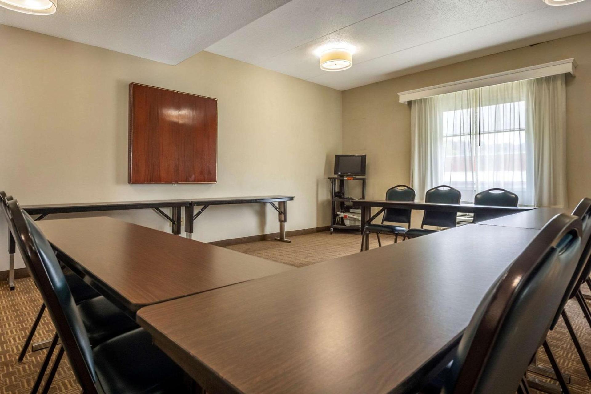 Comfort Inn Meadowlands photo 26