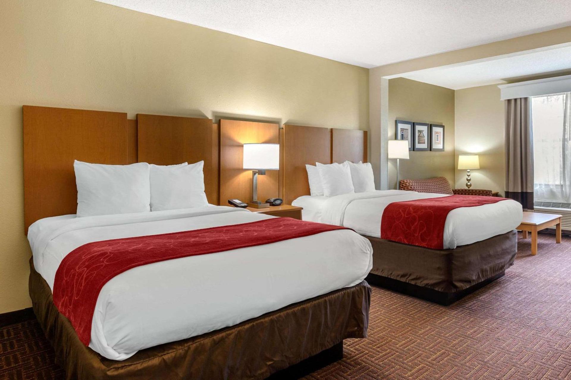 Comfort Suites Hanes Mall photo 27