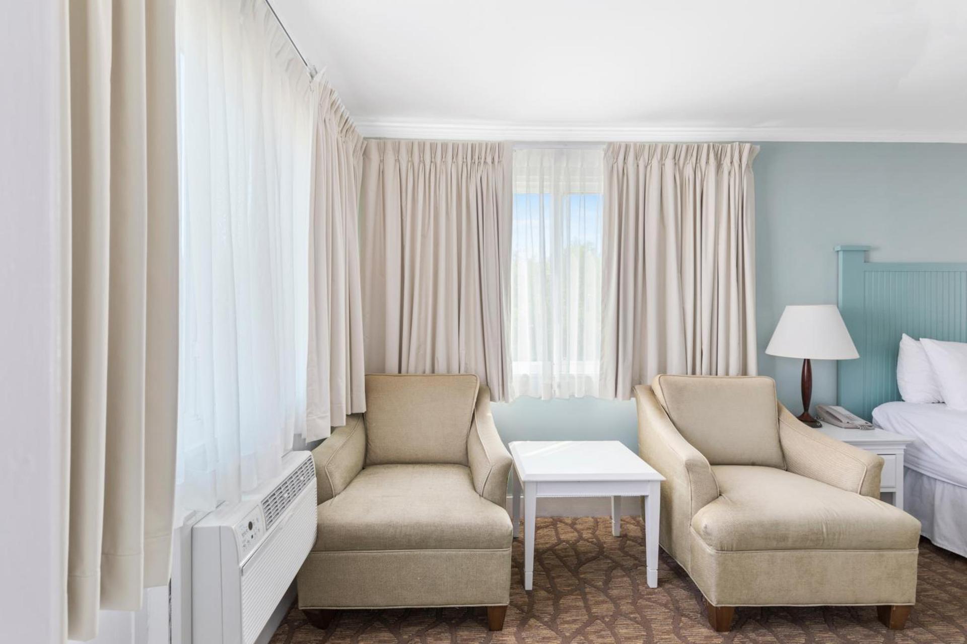 Colonial Inn photo 50