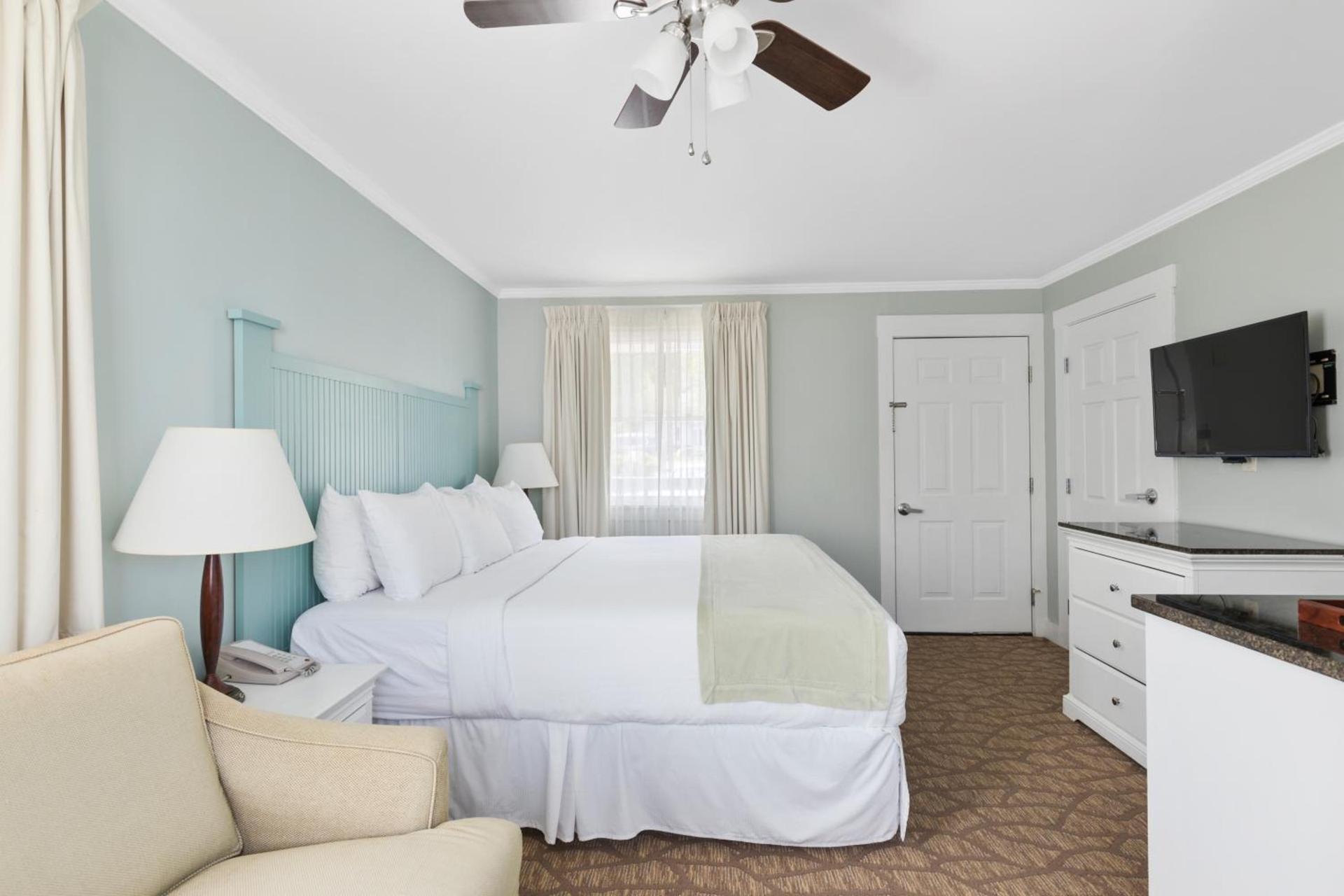 Colonial Inn photo 51