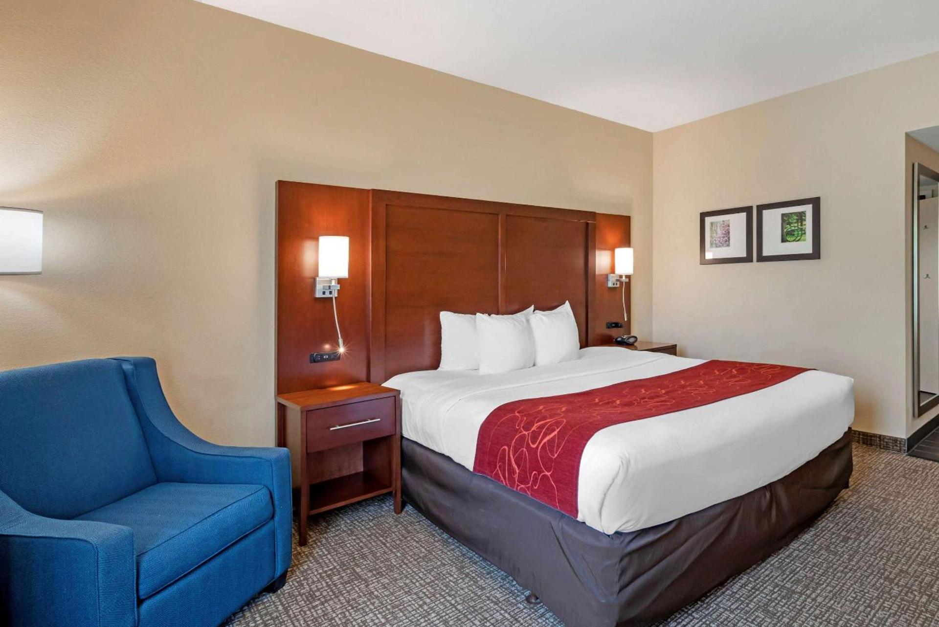 Comfort Suites Fredericksburg North photo 20