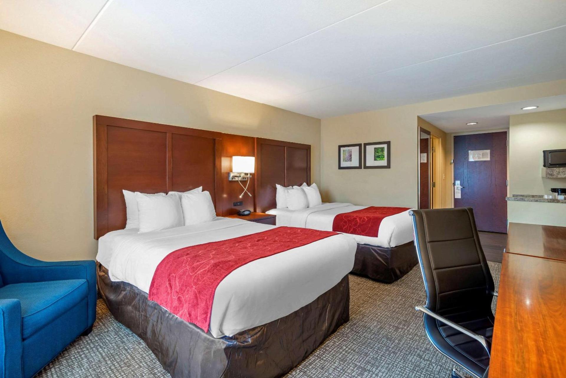 Comfort Suites Fredericksburg North photo 25