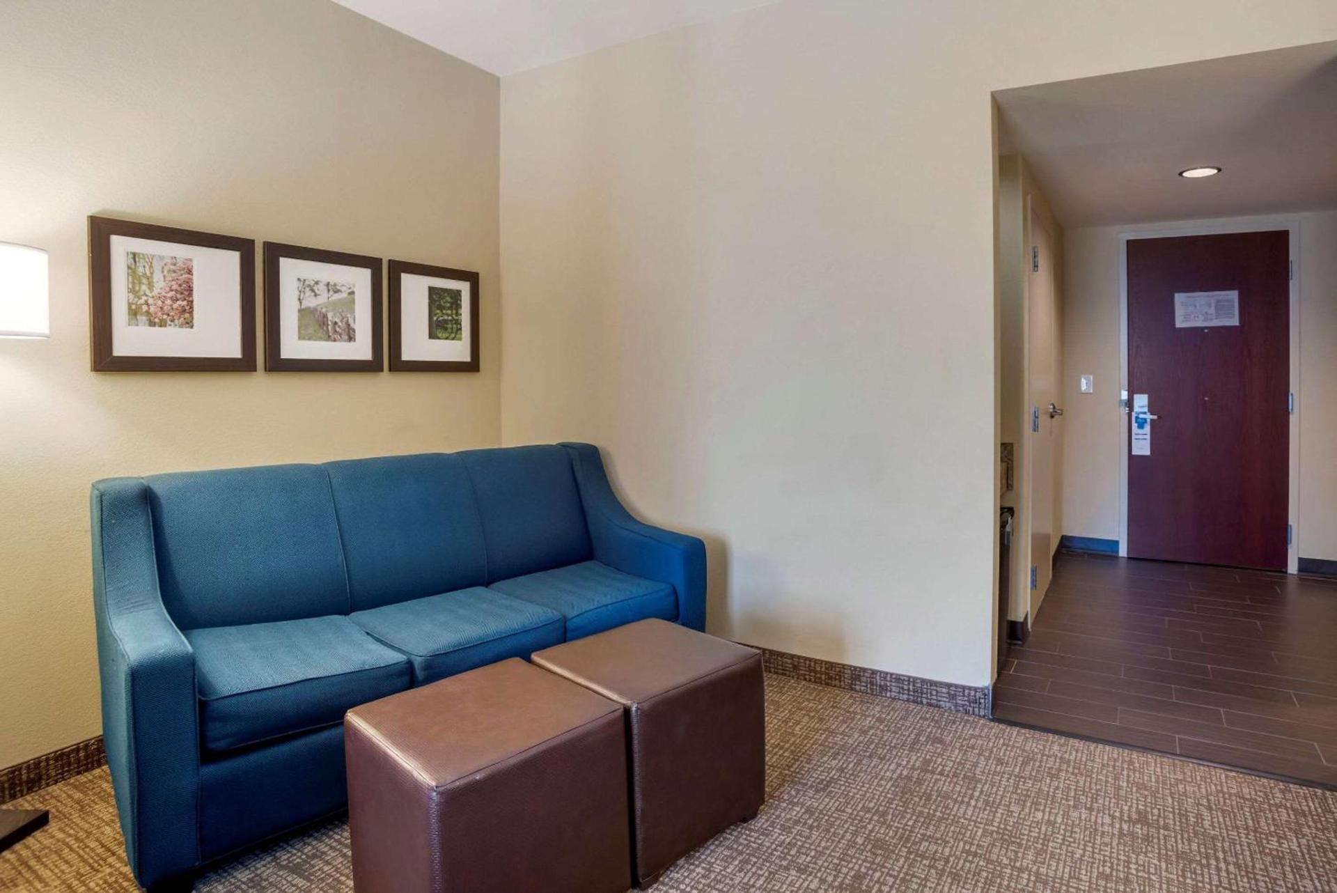 Comfort Suites Fredericksburg North photo 33