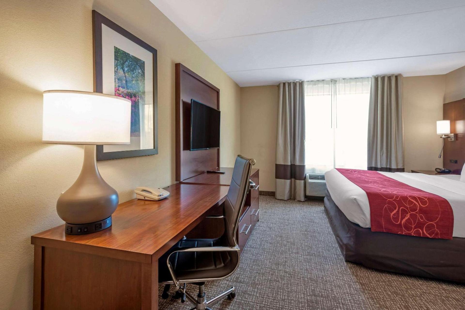 Comfort Suites Fredericksburg North photo 44