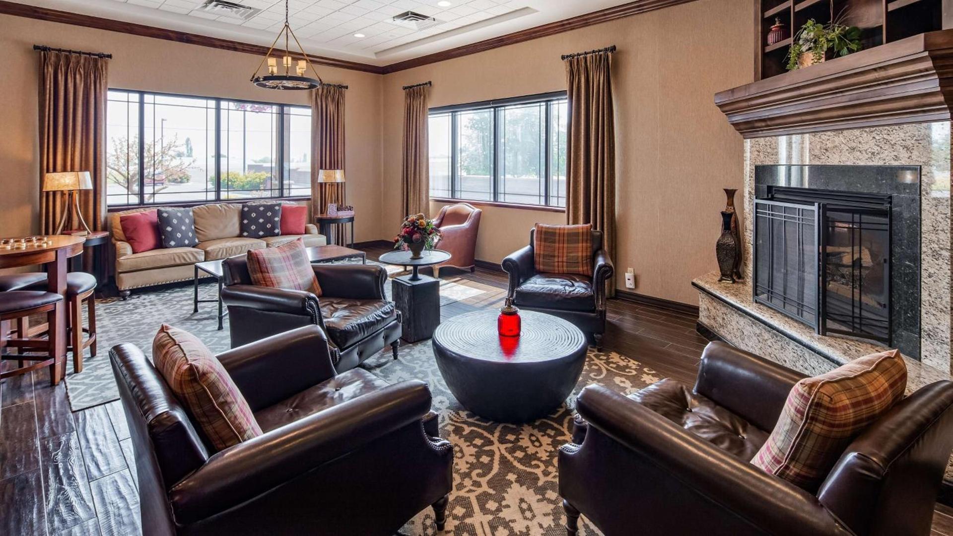 Best Western Plus Flathead Lake Inn and Suites photo 37