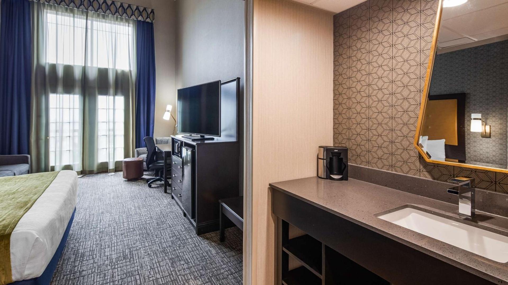 Best Western Plus Grant Creek Inn photo 15