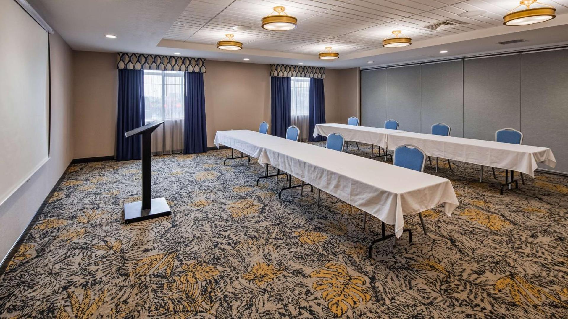 Best Western Plus Grant Creek Inn photo 10