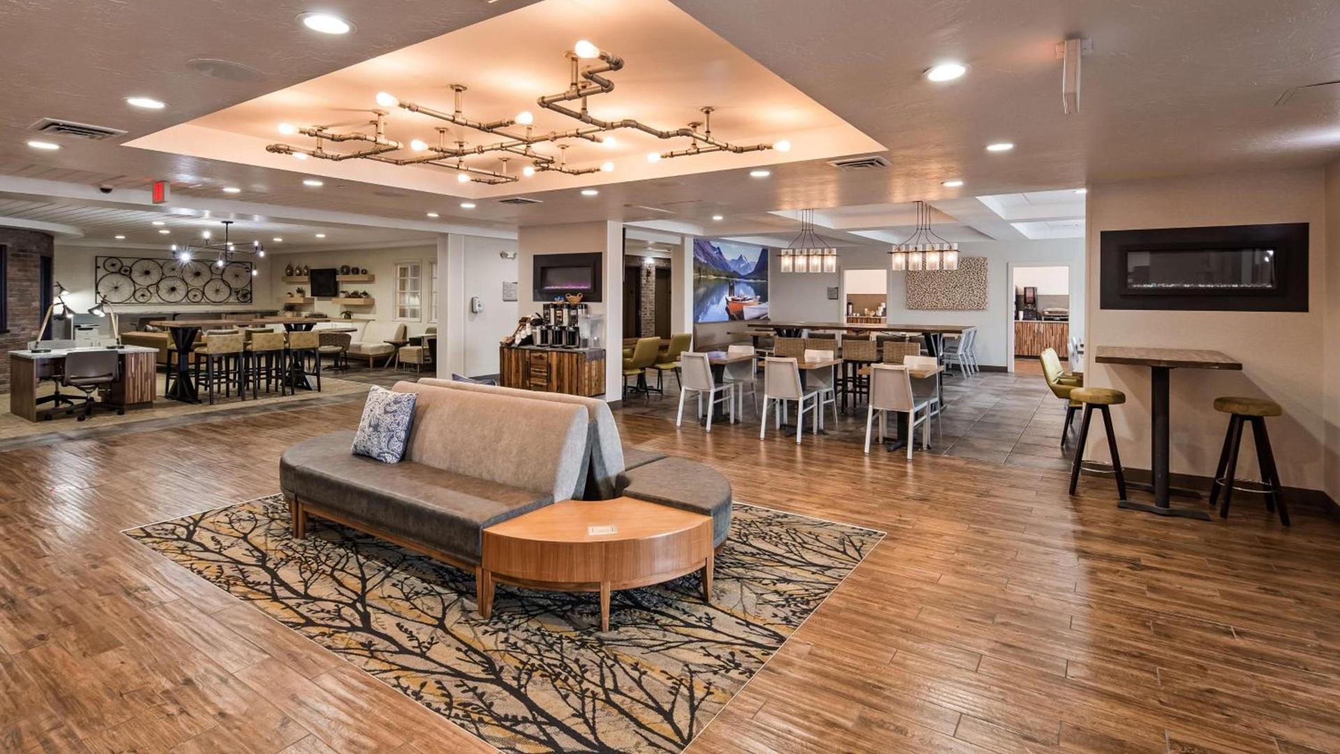 Best Western Plus Grant Creek Inn photo 2