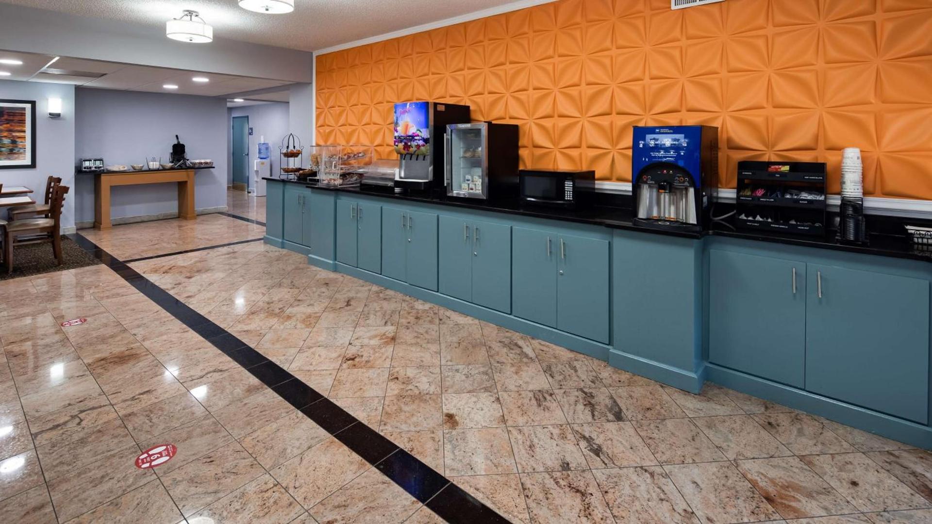 Best Western Emporia photo 6