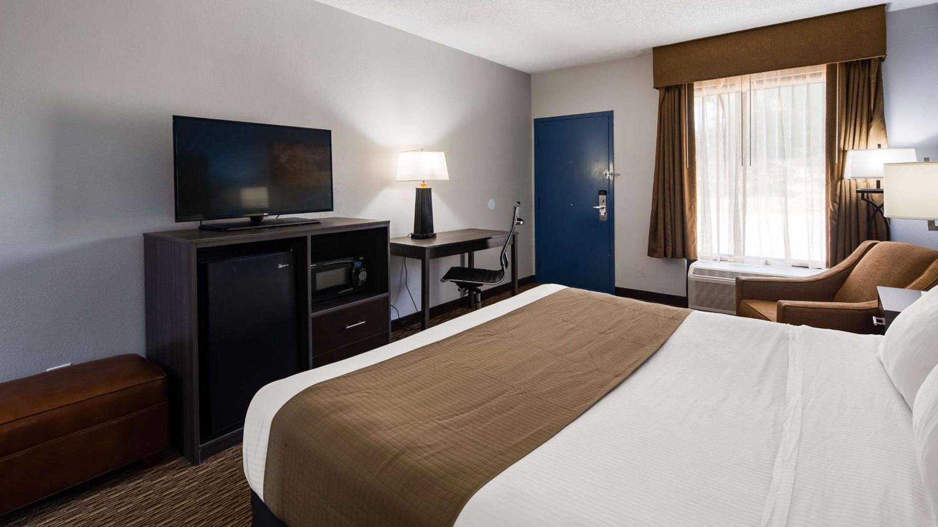 Best Western Emporia photo 12