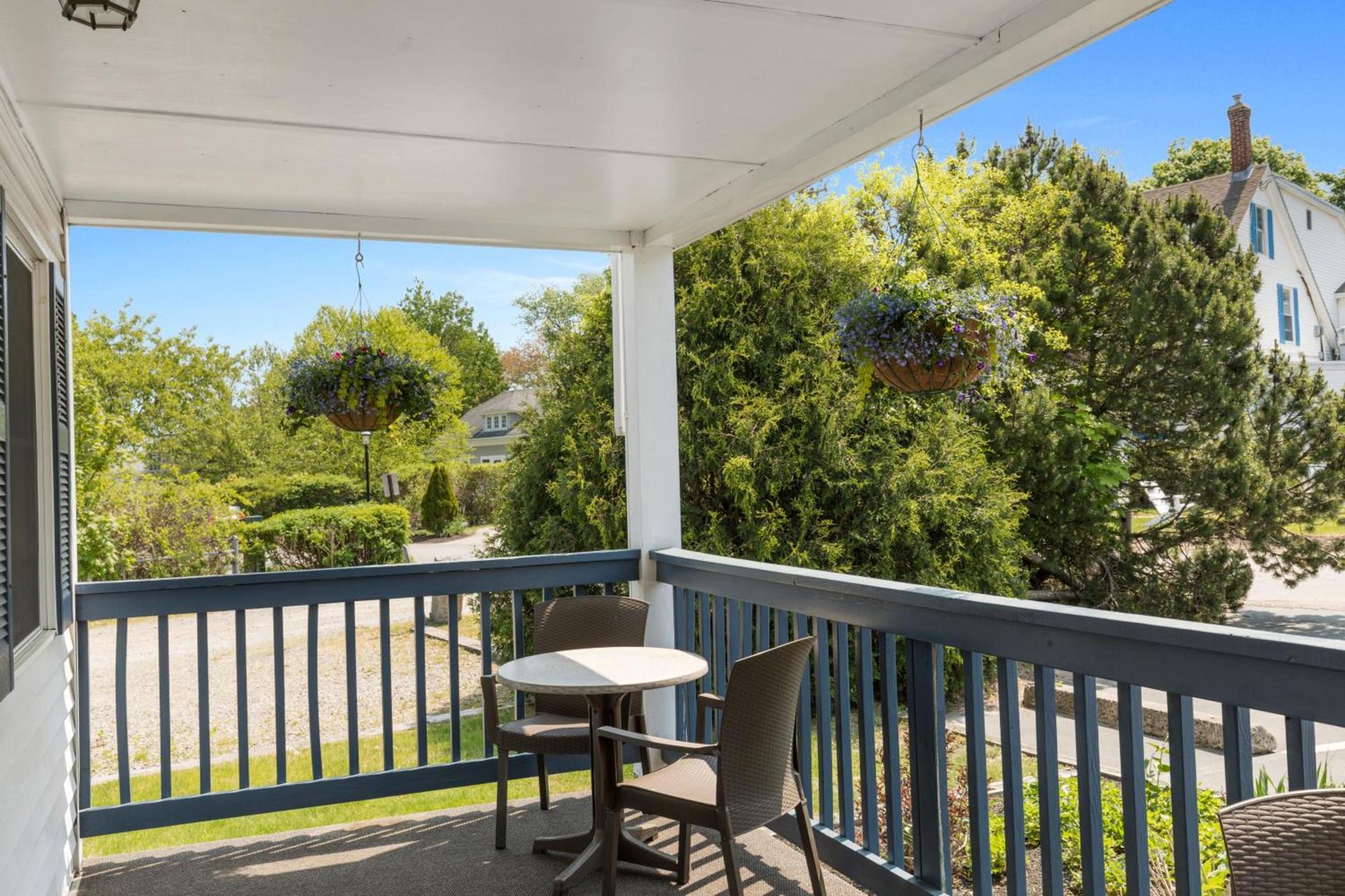 Colonial Inn photo 62