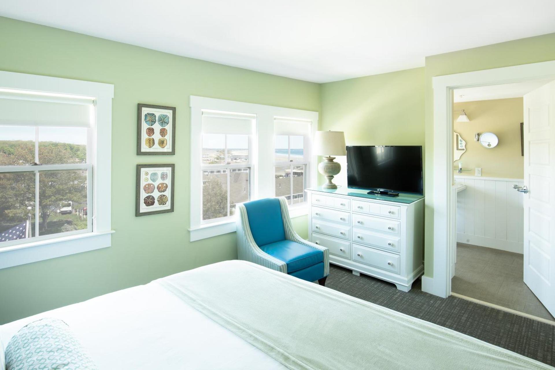 Colonial Inn photo 67