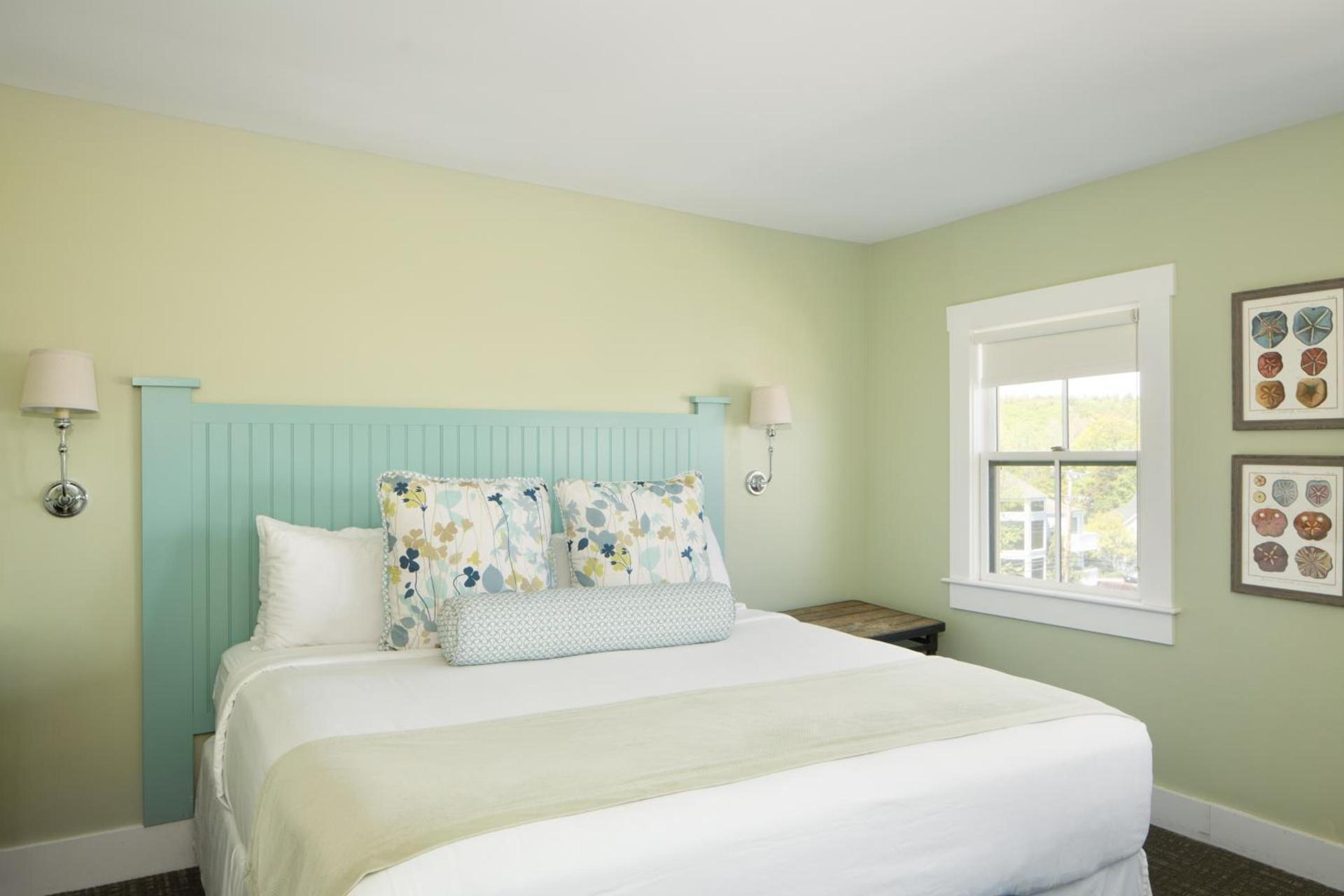 Colonial Inn photo 68