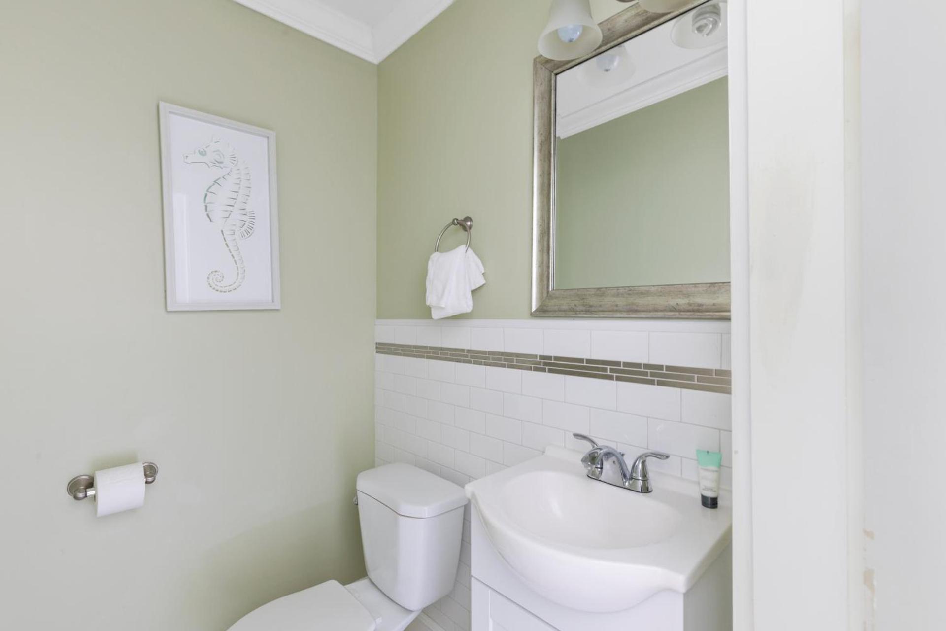 Colonial Inn photo 85