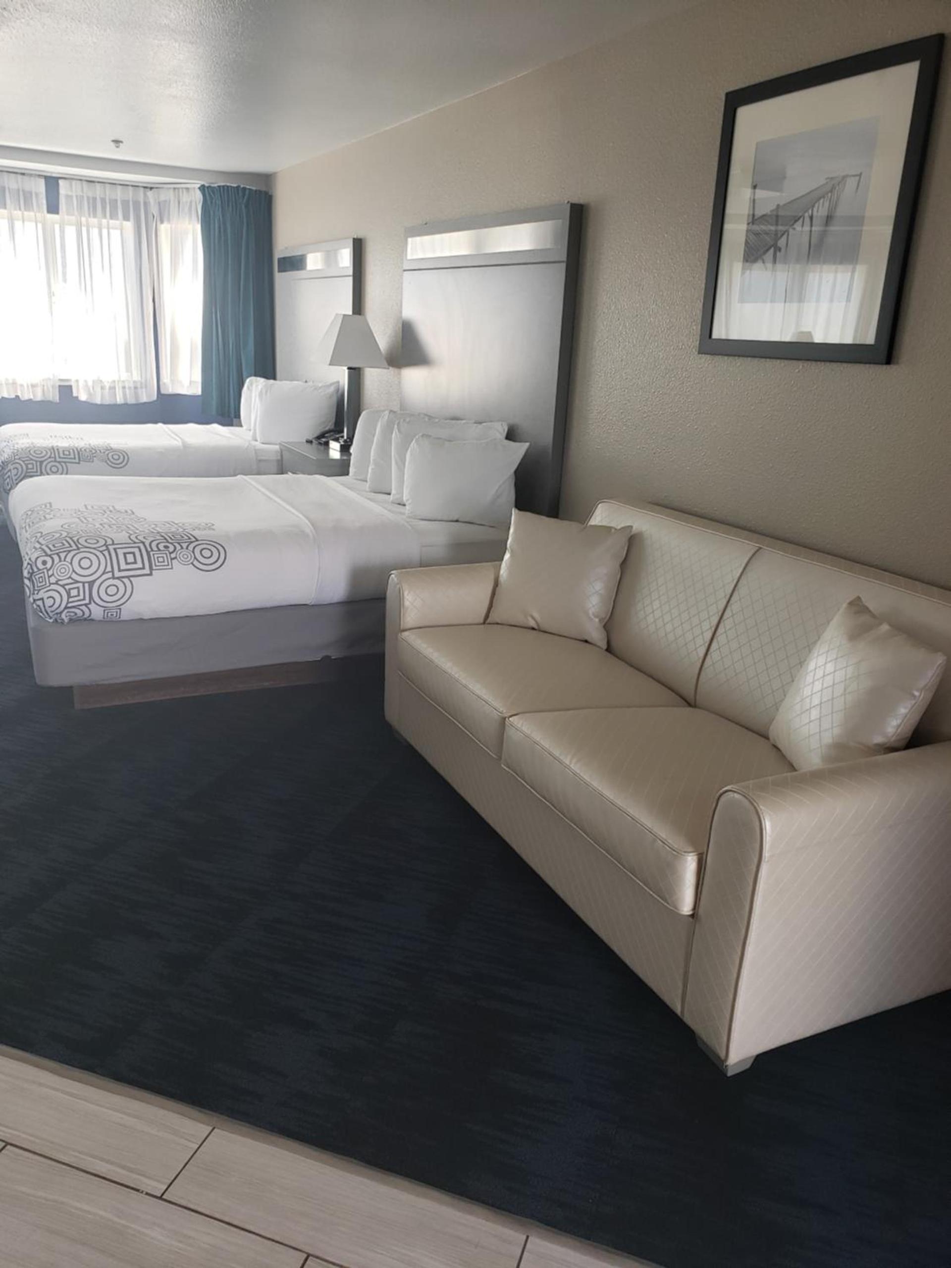 Anchor Beach Inn photo 27