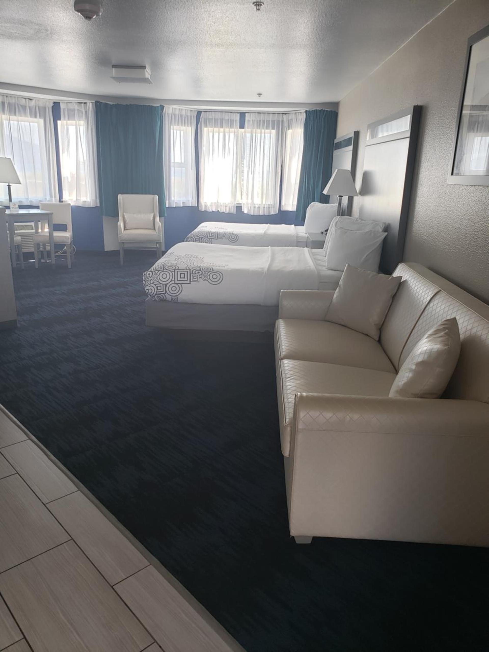 Anchor Beach Inn photo 47