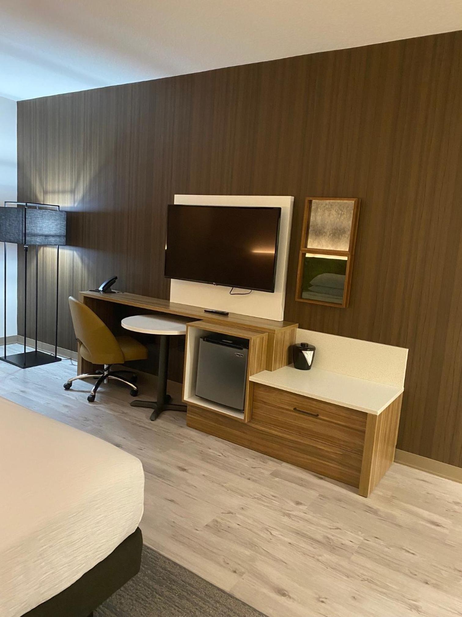 Wyndham Garden Orlando Airport - Free Airport Shuttle photo 38