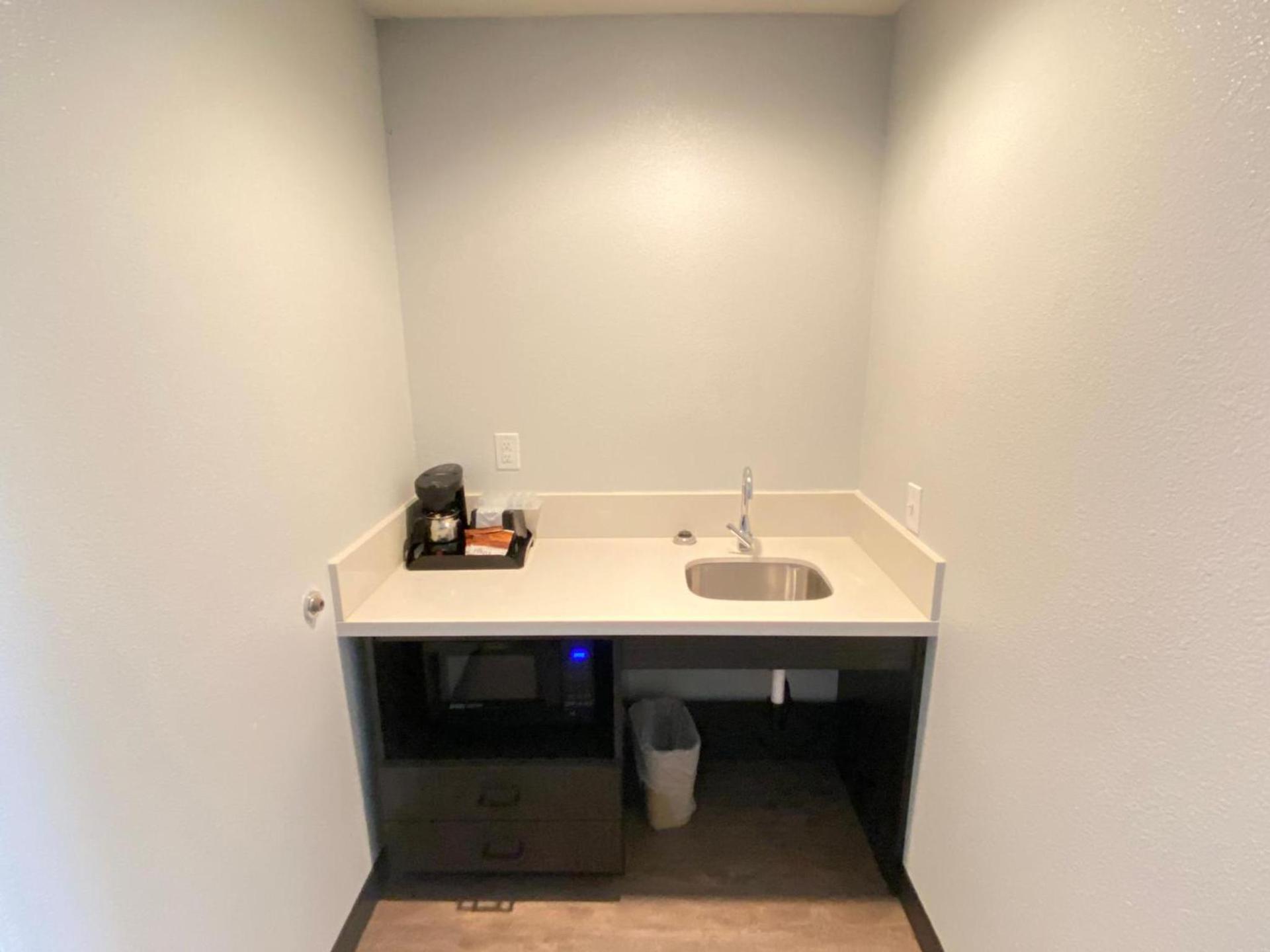 Pinetop Studio Suites photo 27