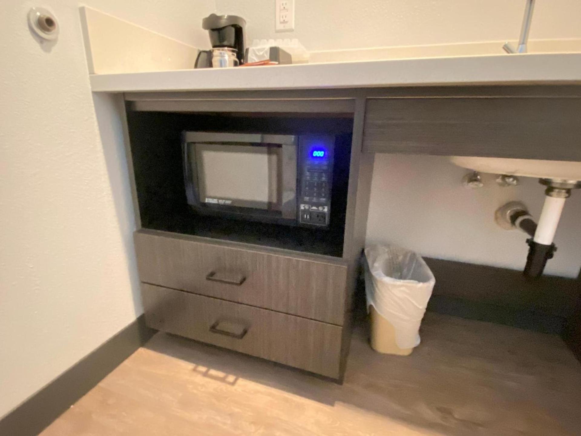 Pinetop Studio Suites photo 26