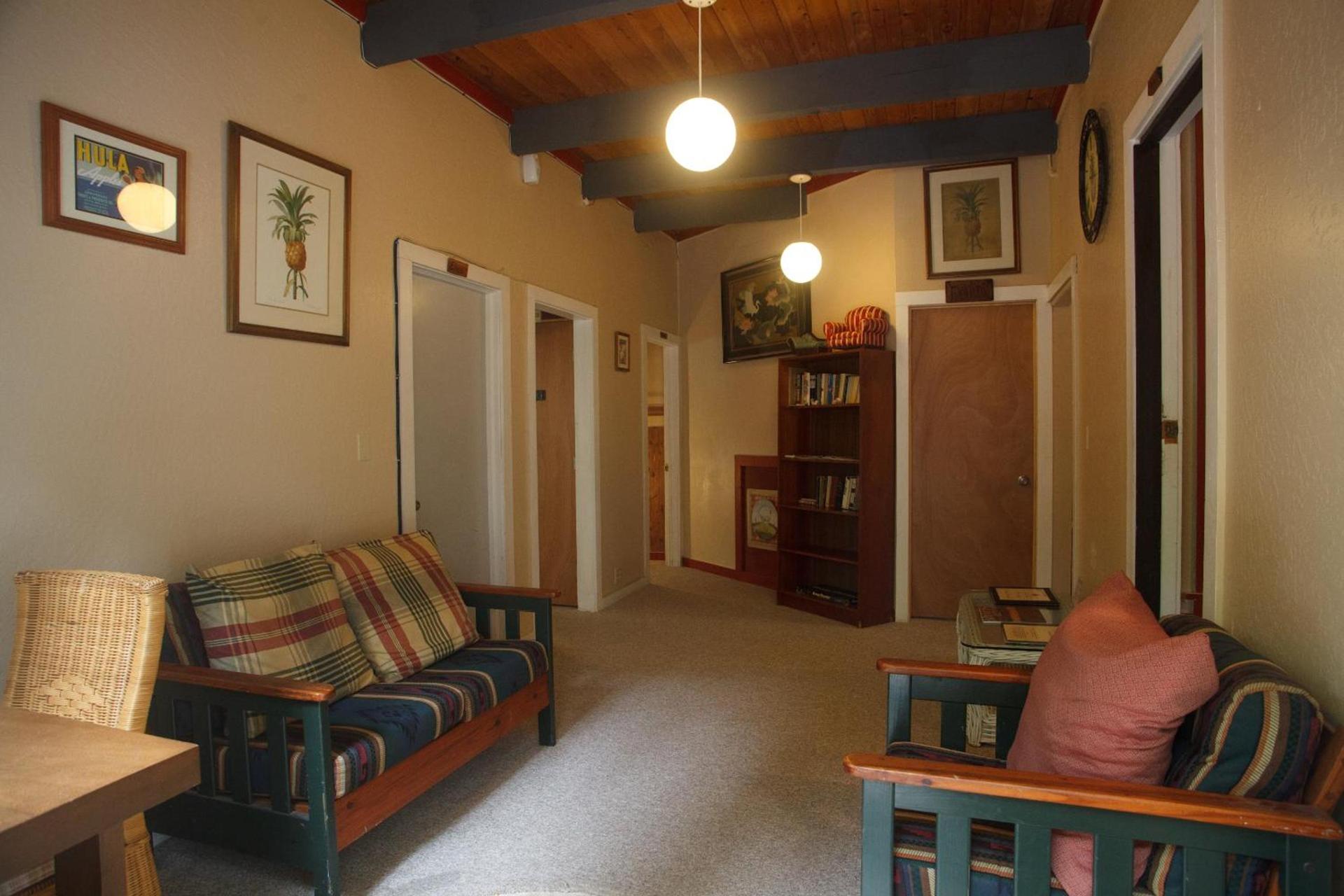Volcano Hale photo 19