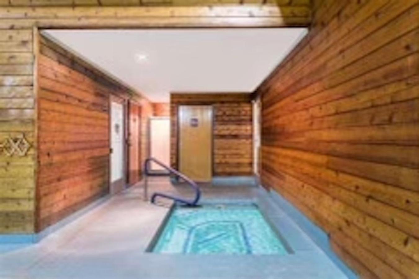Pinetop Studio Suites photo 29