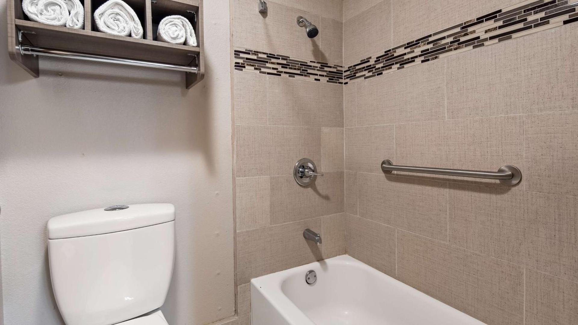 SureStay Plus Hotel by Best Western Kearney photo 29