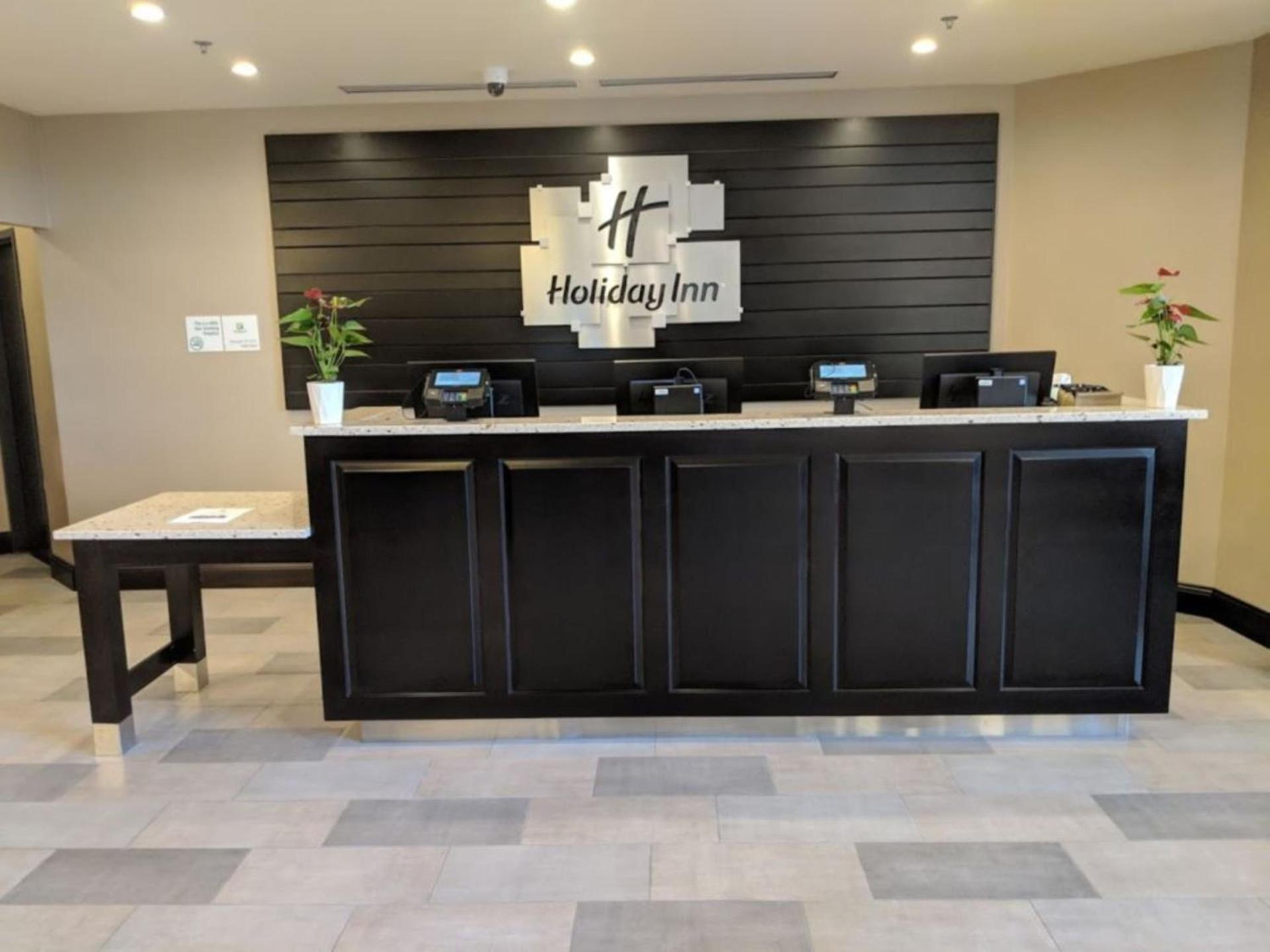 Holiday Inn Champaign by IHG photo 2