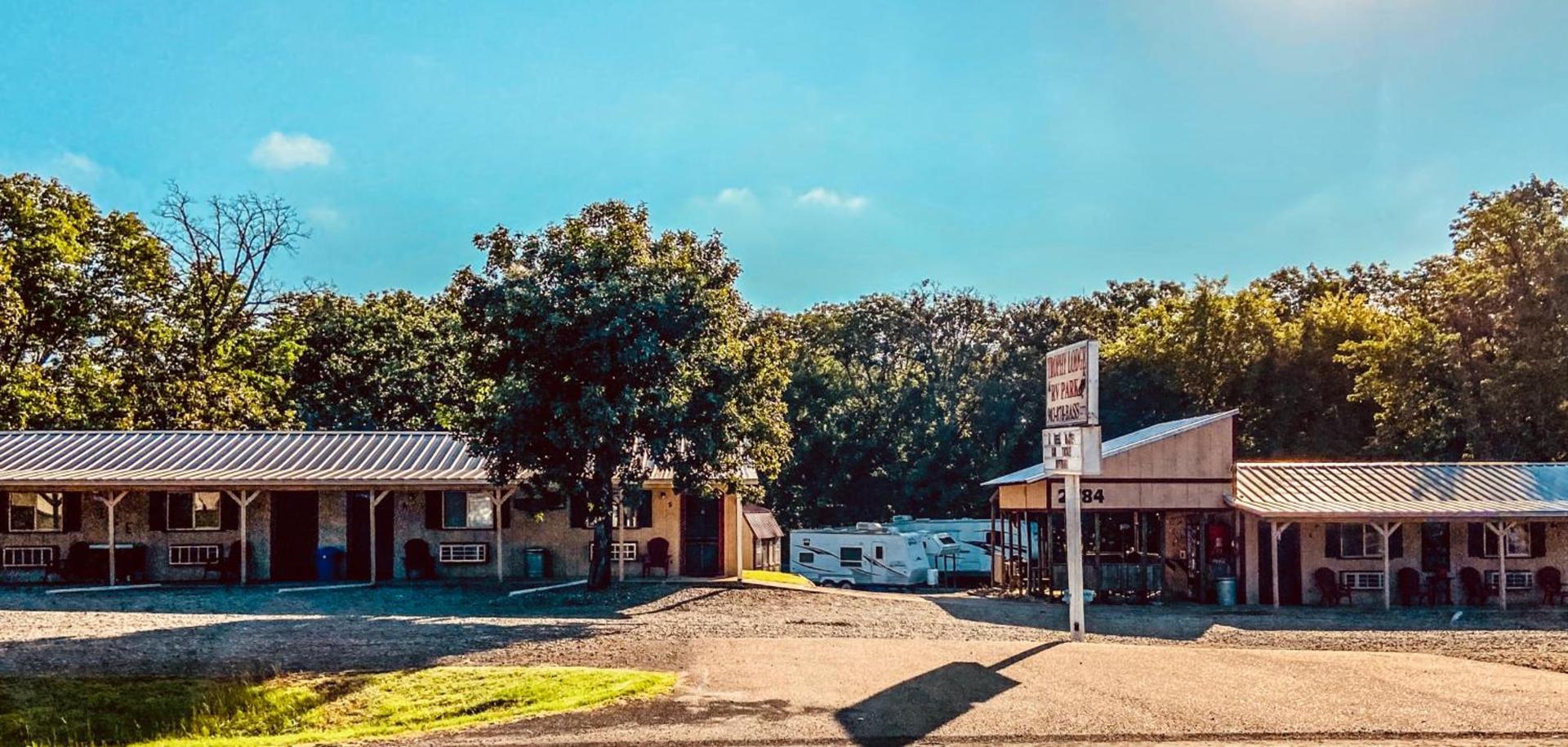 Reel Inn and Lodge — hotel in Quitman