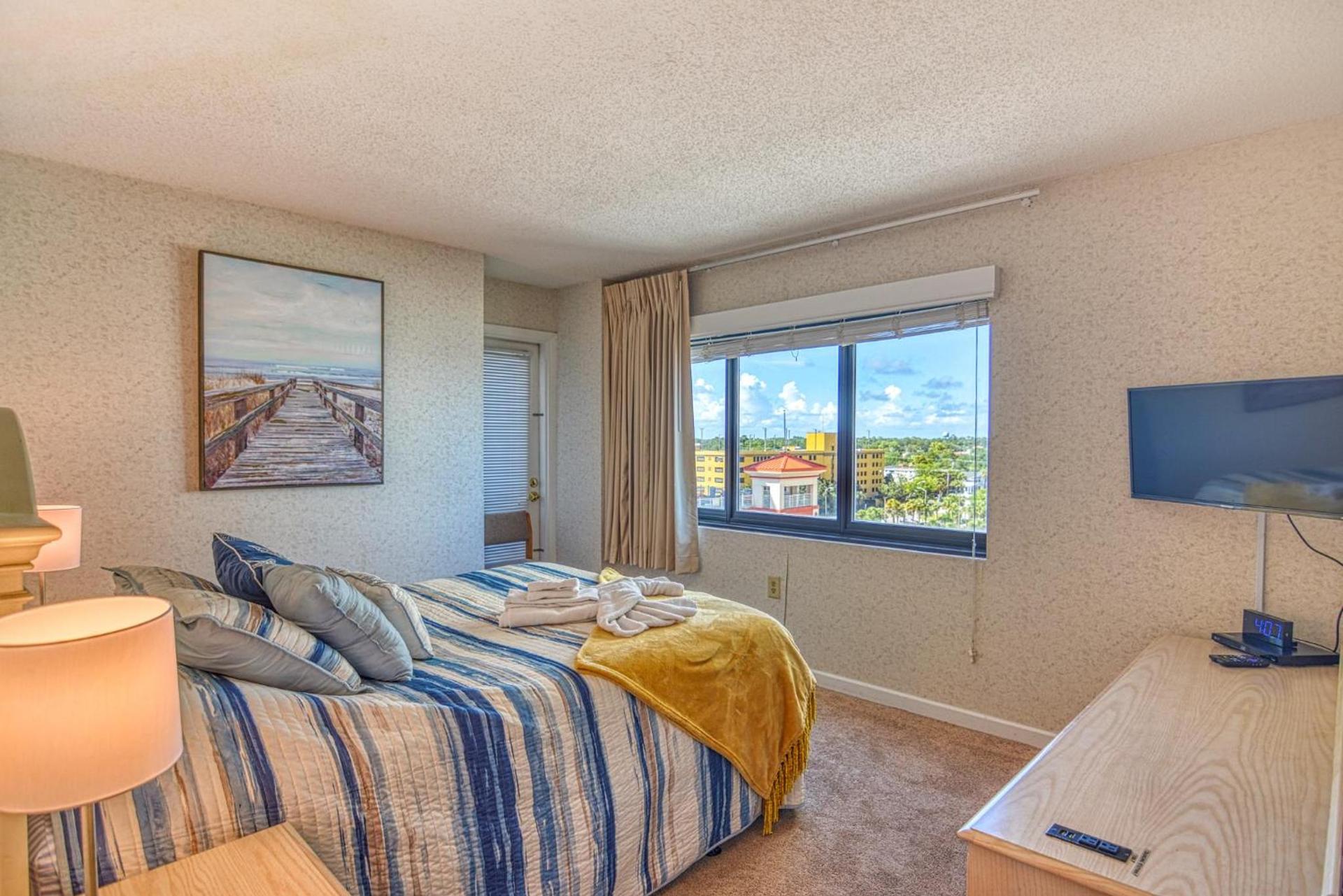 Ocean Front, Private Balconies photo 26