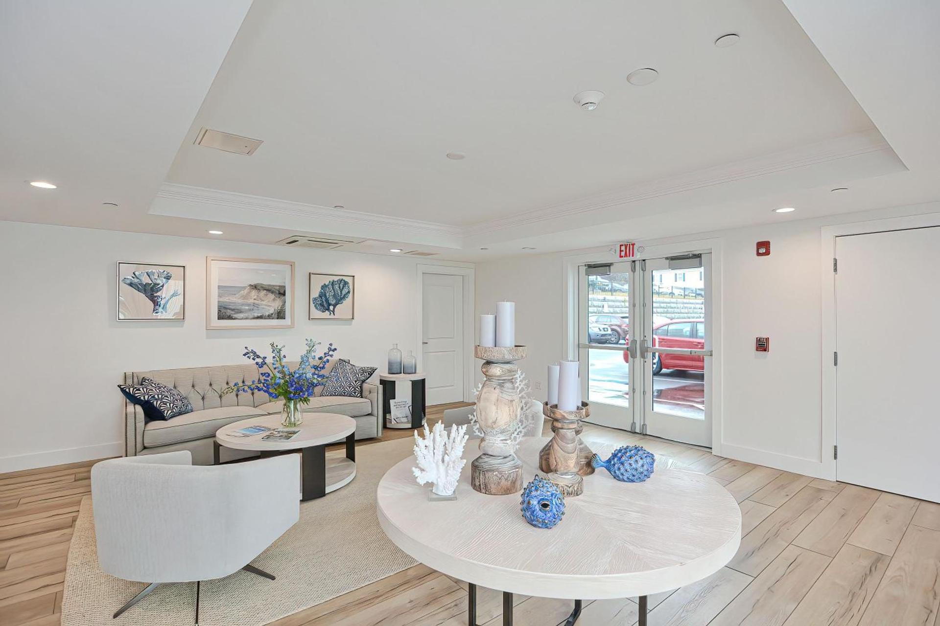 Harbourtown Suites on Plymouth Harbor photo 16