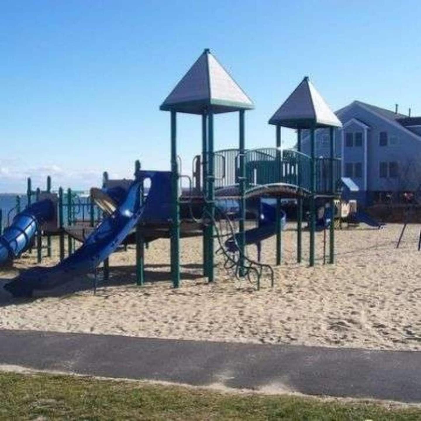 Harbourtown Suites on Plymouth Harbor photo 64