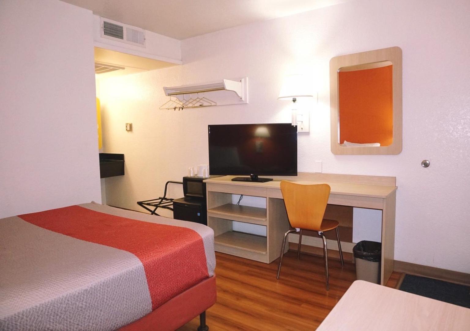 Motel 6-Flagstaff, AZ - Butler photo 63