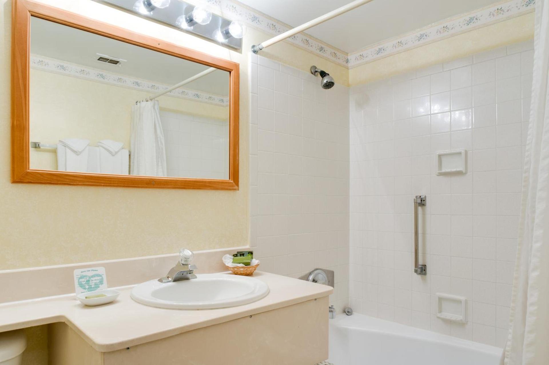 Saga Motor Hotel Pasadena photo 34