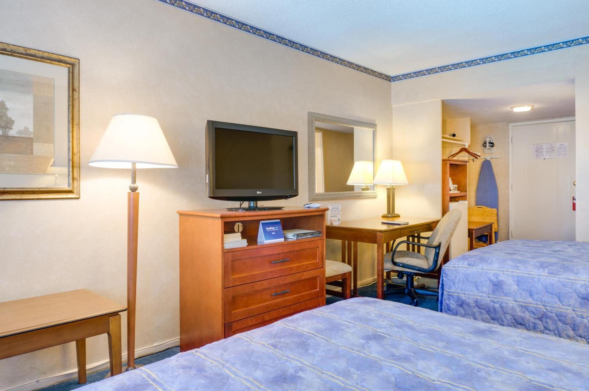 Saga Motor Hotel Pasadena photo 31