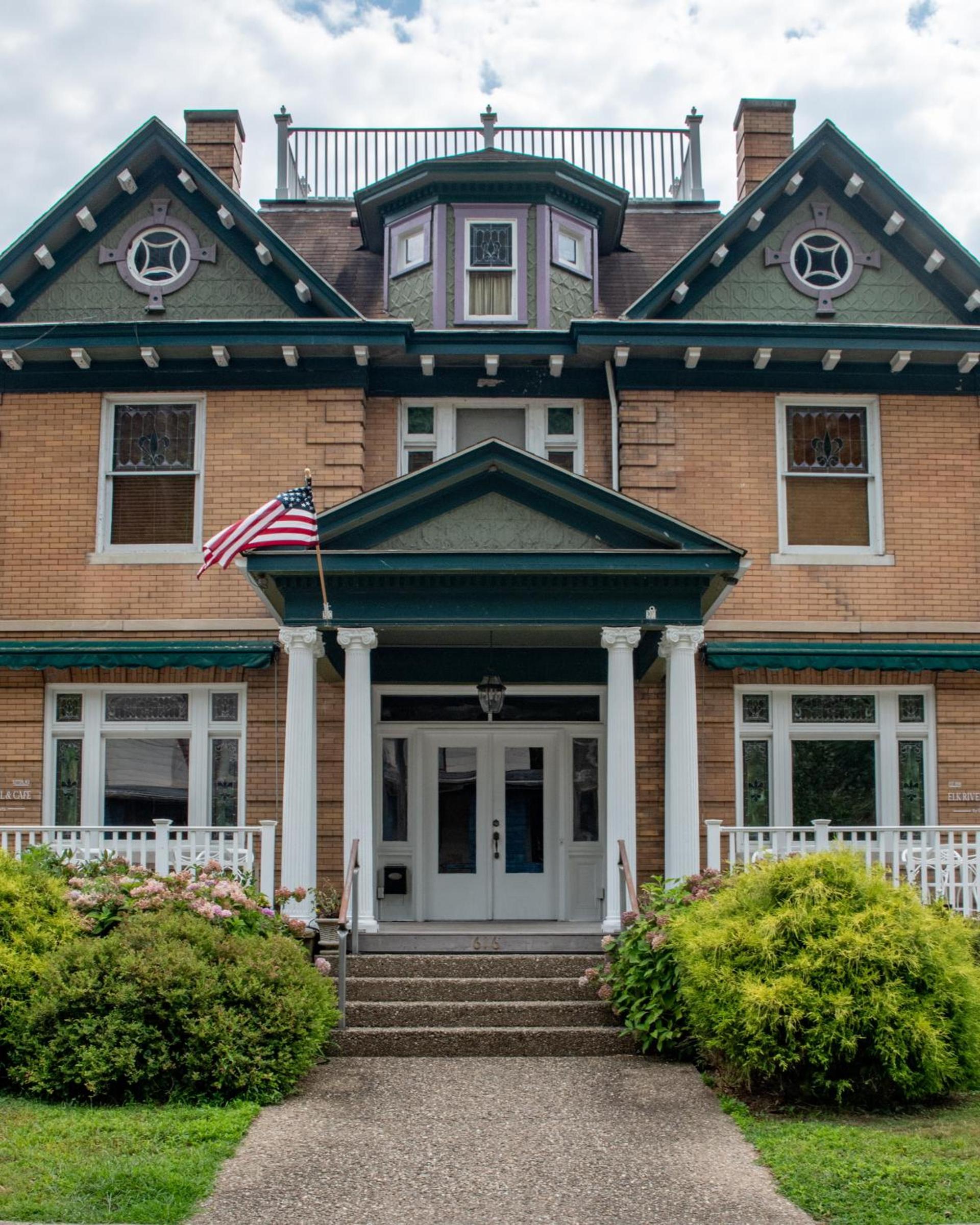 Elk River Hotel photo 34