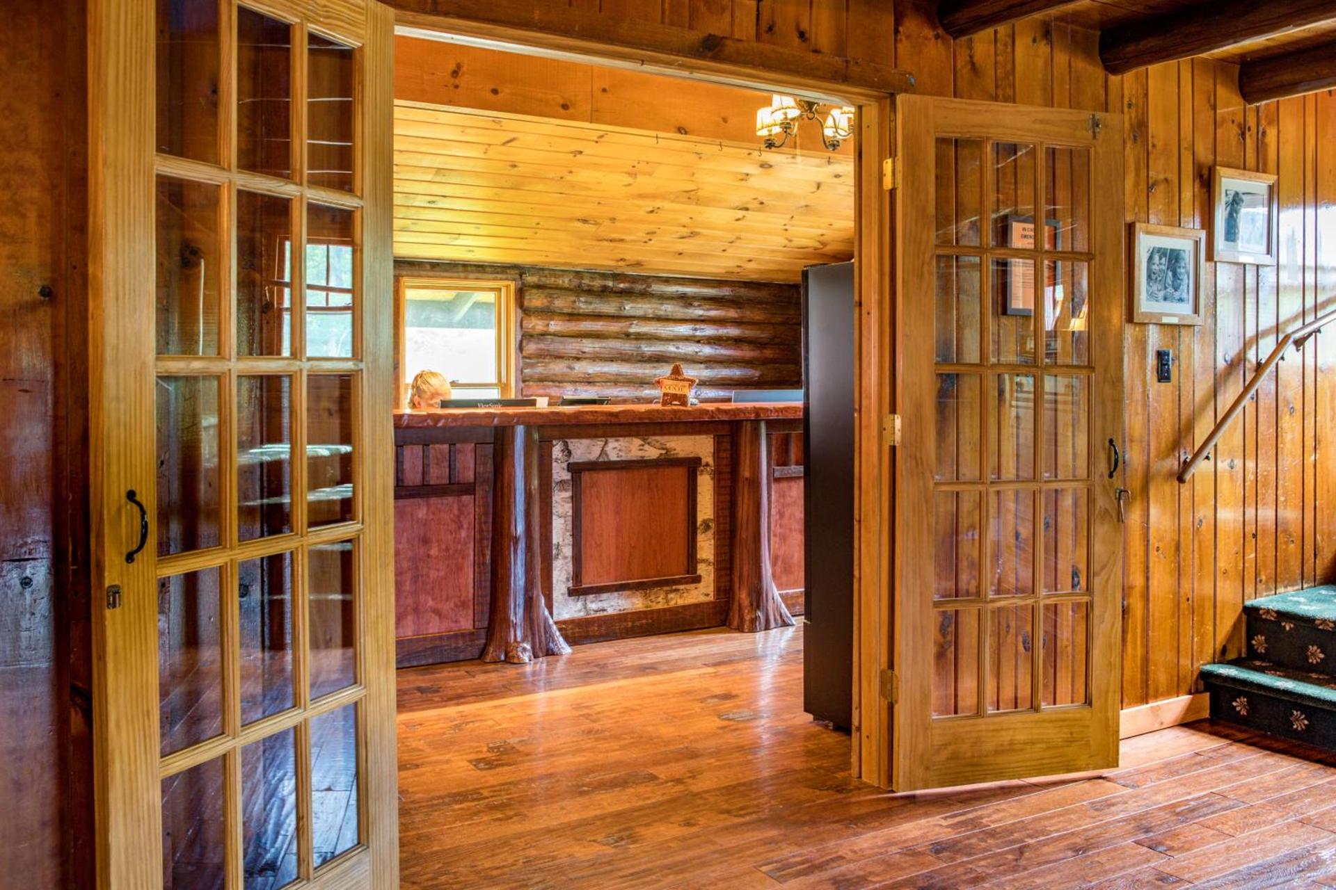 Garnet Hill Lodge photo 98